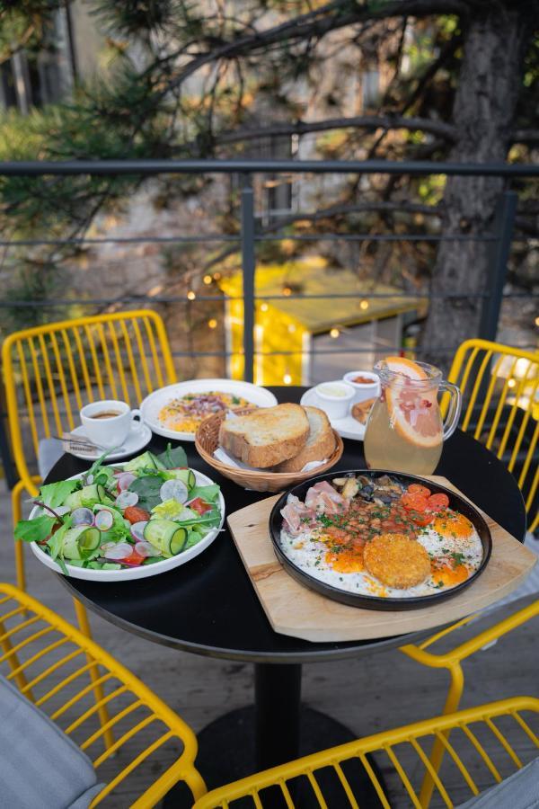 Street Food Possonium Apartments Bratislava Exterior photo